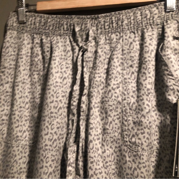 Nicole Miller Animal Print Joggers Small - Picture 3 of 10
